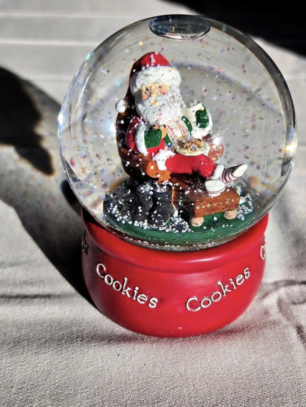 Hallmark Santa Eating Cookies Water Globe
